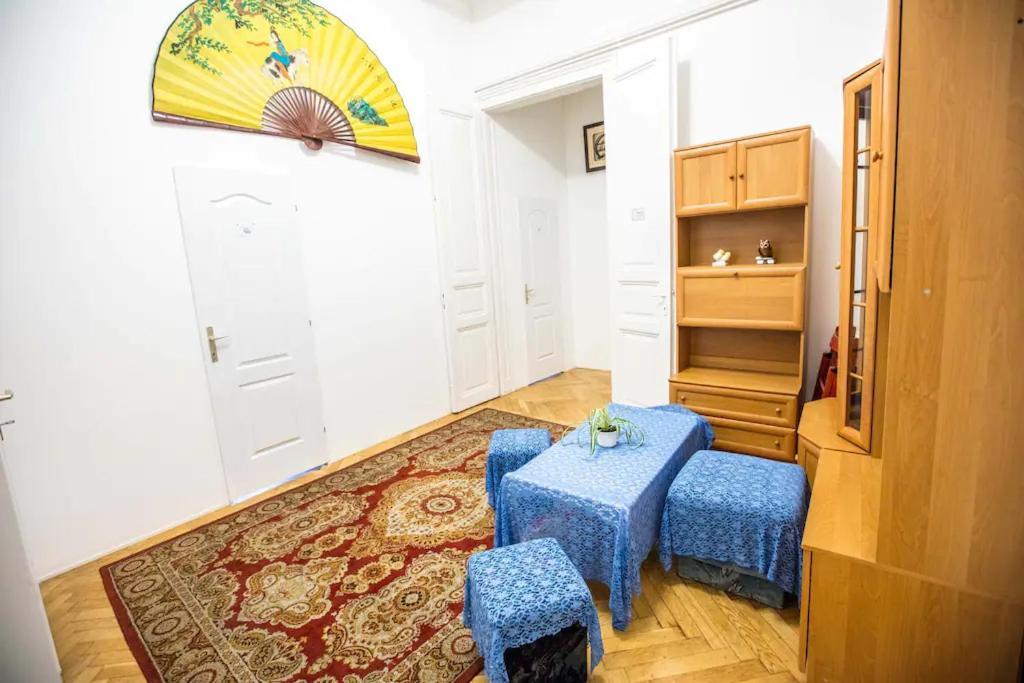Center Apartment 5 Private Room For 19 People 부다페스트 외부 사진